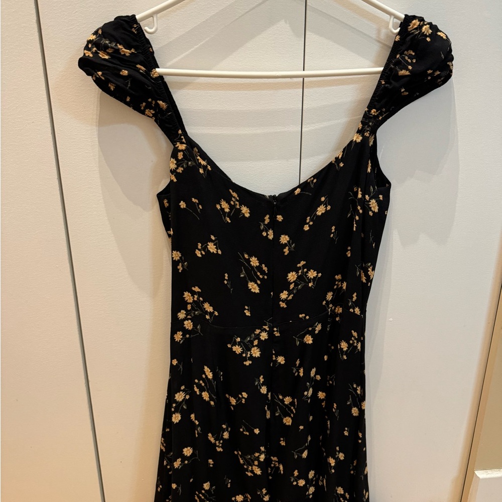 Reformation dress size 6 - Picture 4 of 4